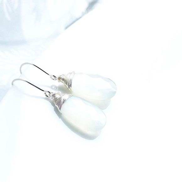 Gray Moonstone Sterling Silver jewelry set, Oval Link Chain, birthstone - Picture 4 of 5